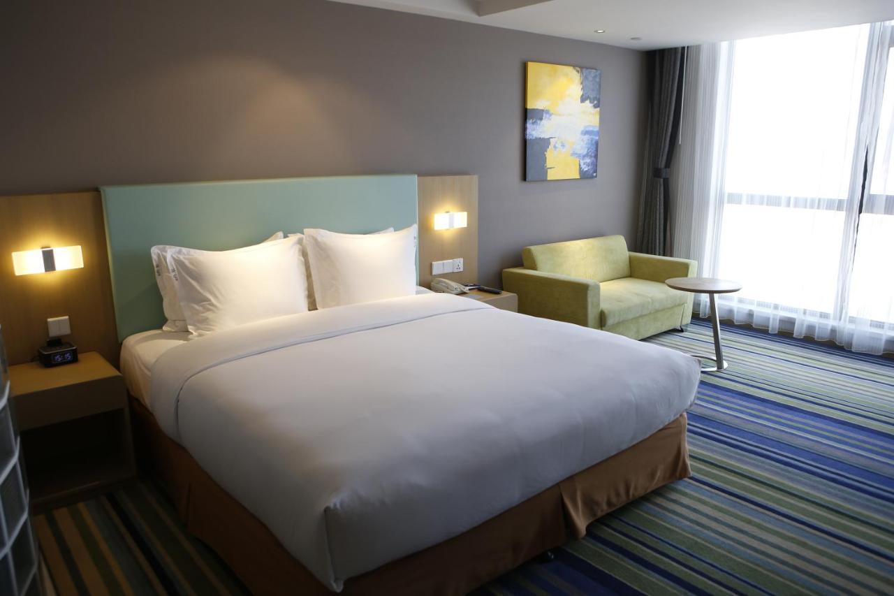 Holiday Inn Express Yingkou Onelong Plaza By Ihg Gaizhou Exterior photo