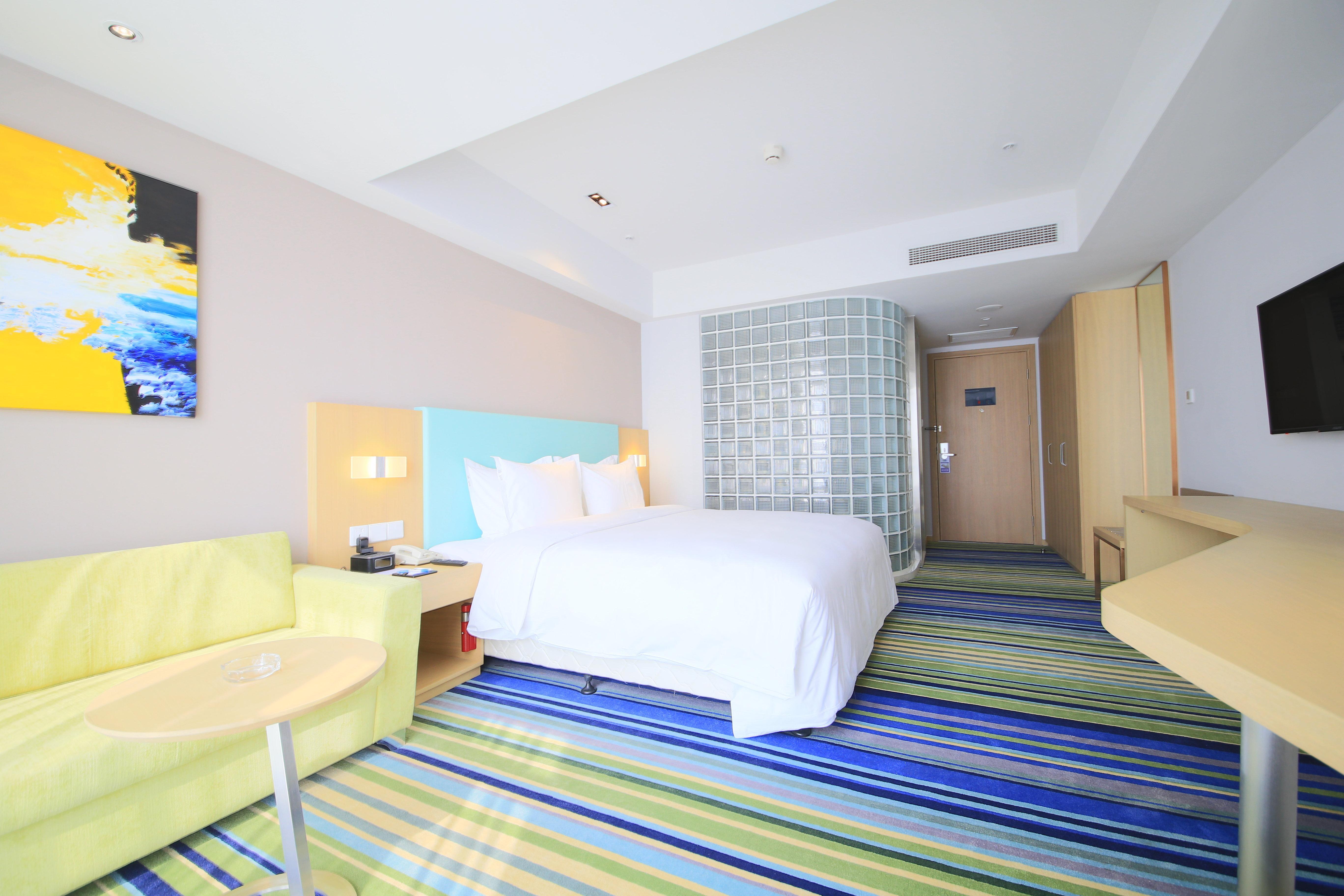 Holiday Inn Express Yingkou Onelong Plaza By Ihg Gaizhou Exterior photo