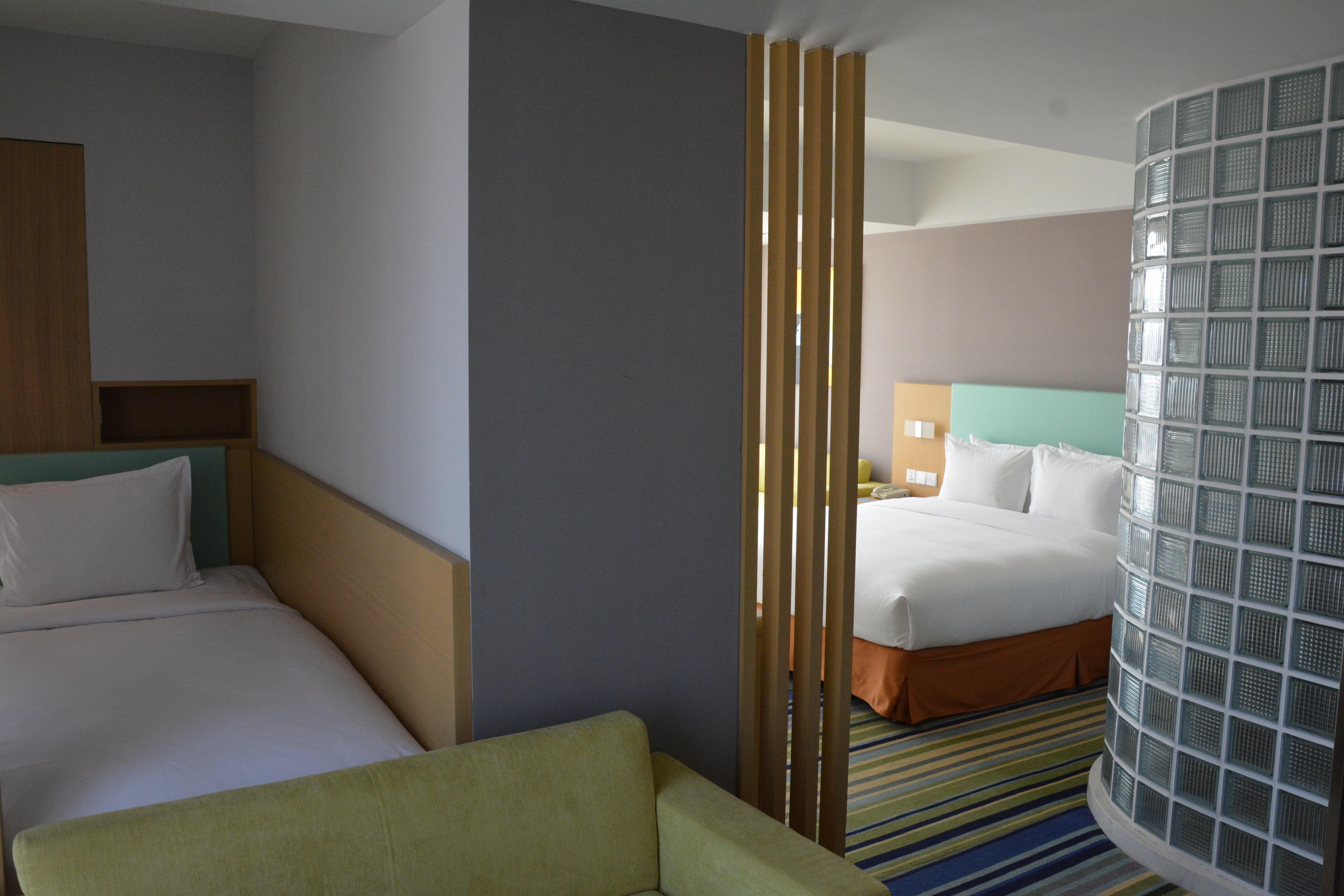 Holiday Inn Express Yingkou Onelong Plaza By Ihg Gaizhou Exterior photo